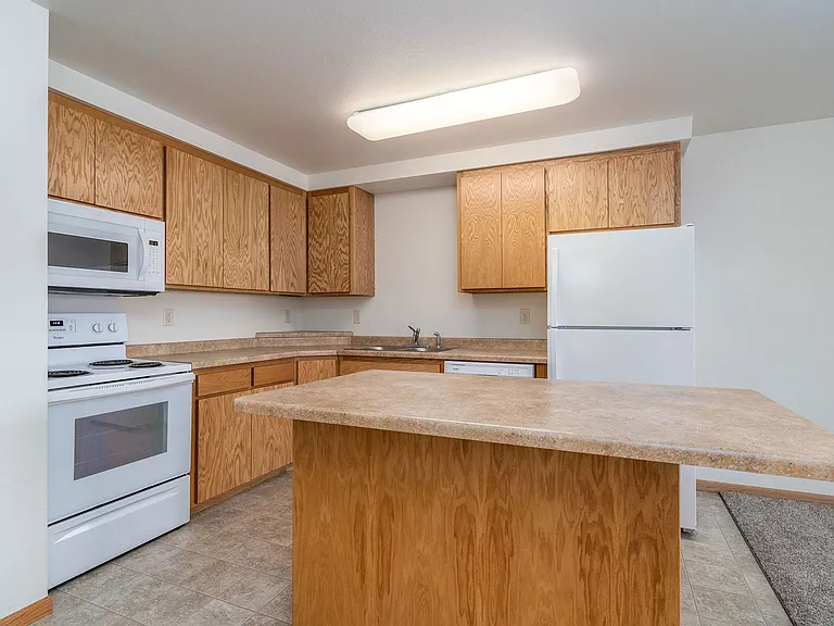Desoto Estates — Photo 3