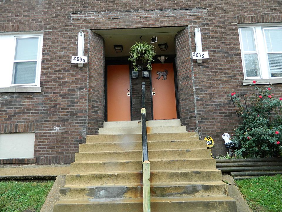 1st image of 2836 Gasconade St Floor 2