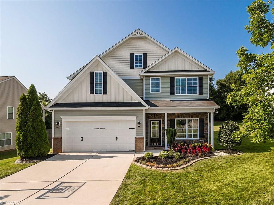 1st image of 2029 Heron Pointe Dr
