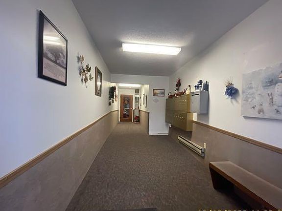3rd image of 709 Broad St APT 1