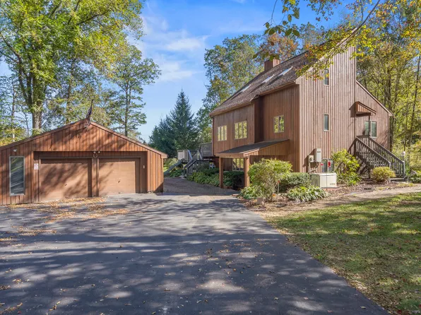 389 Route 66, Columbia, CT 06237