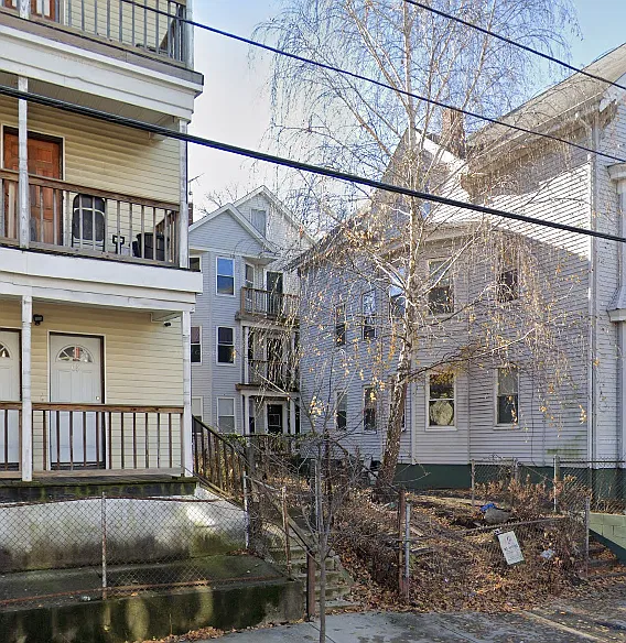 70 Goddard St #1