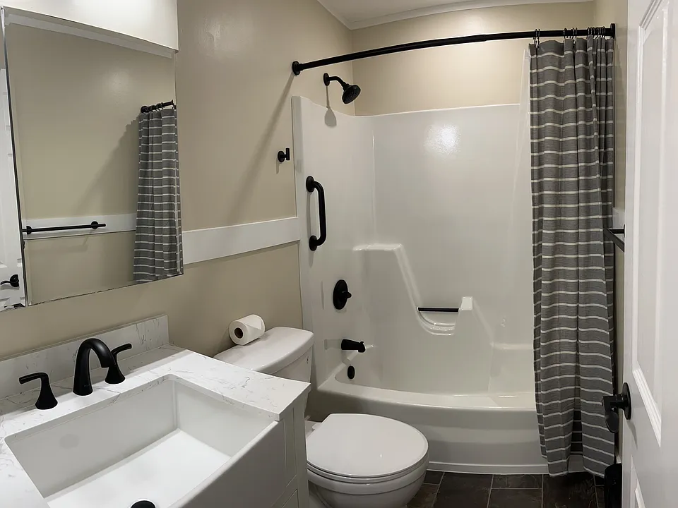 8 Northbrook Dr #806