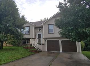 10705 N Booth Ave, Kansas City, MO 64157