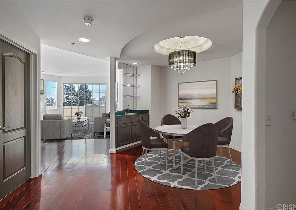 1st image of 7218 Hillside Ave Unit 304