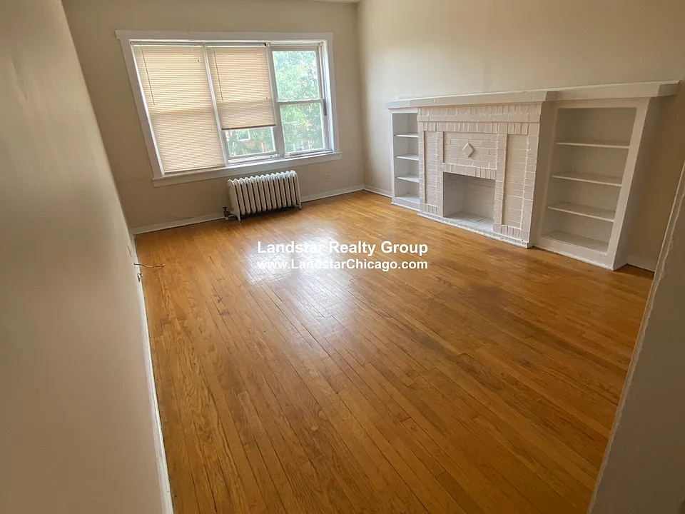 4254 N Mozart St #3