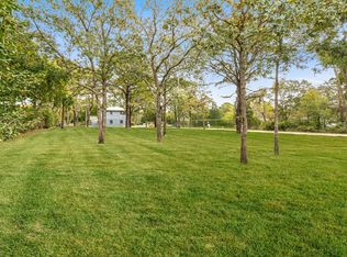 91 Middle Pond Rd, Southampton, NY 11968