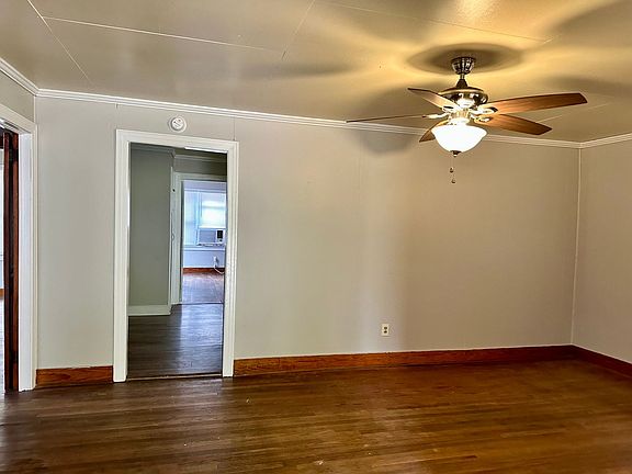 2nd image of 106 Sylvia St