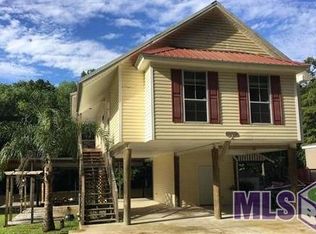 22594 Chene Blanc Ln, Maurepas, LA 70449