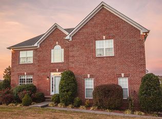 121 Chipwood Dr, Hendersonville, TN 37075