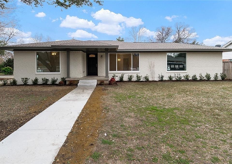 1st image of 2980 Lavita Ln