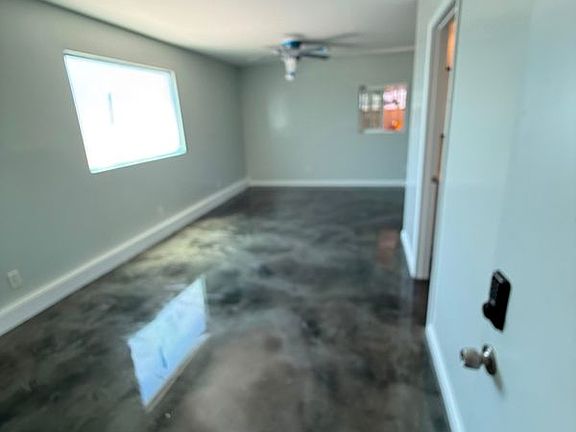 4th image of 7302 San Miguel Ave