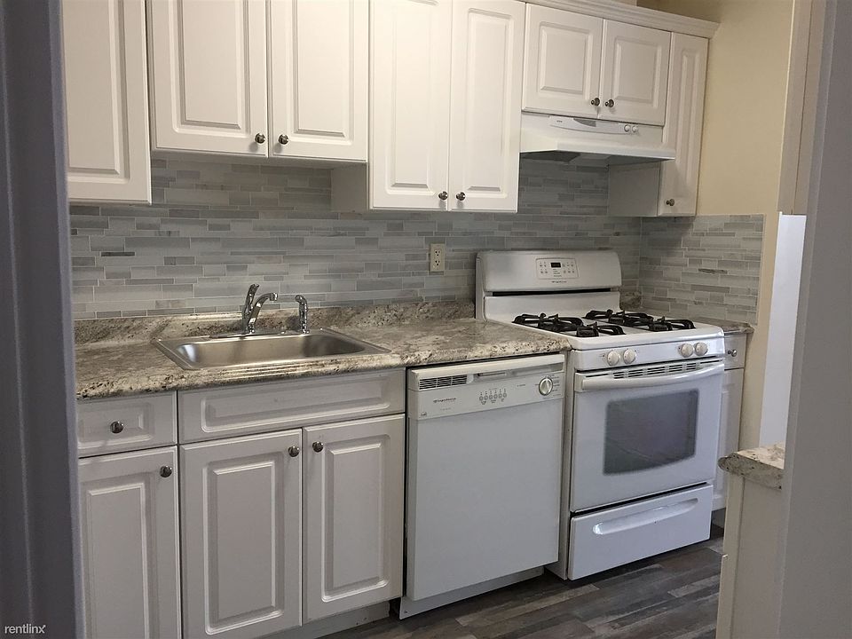 D8D63C56-21EF-43EA-9C4F-99CB1E53B40B