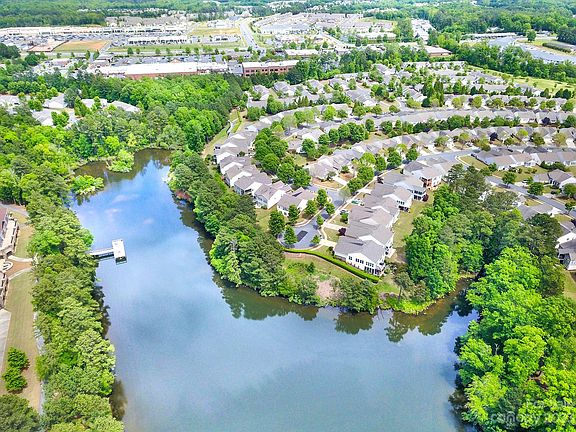 5th image of 23284 Kingfisher Dr