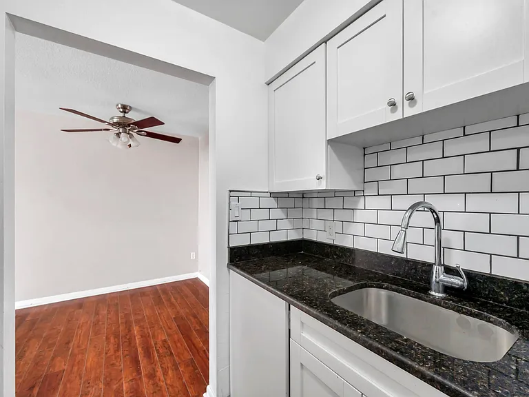 2366 Shelley St #12 — Photo 19