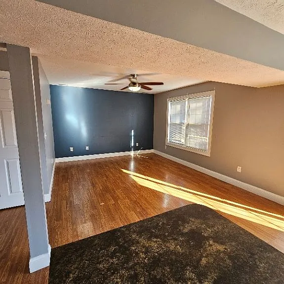 2916 Acorn Dr — Photo 3