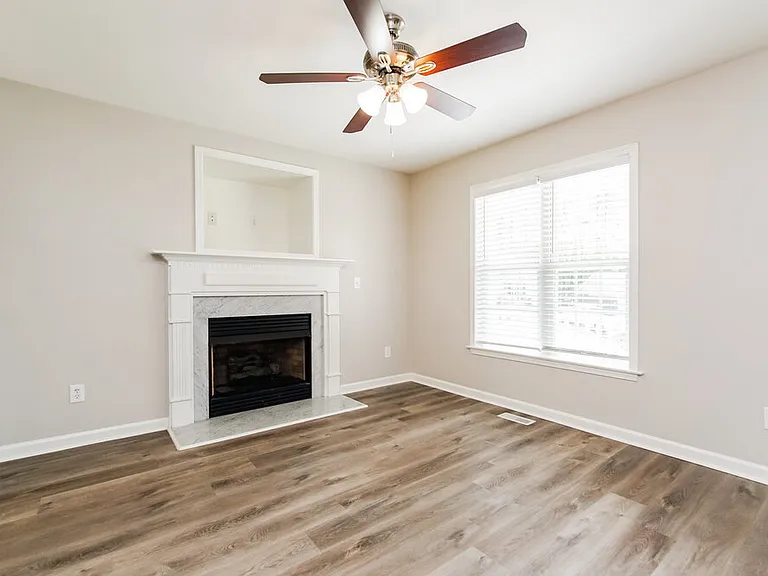 500 Jaffiley Ct — Photo 3
