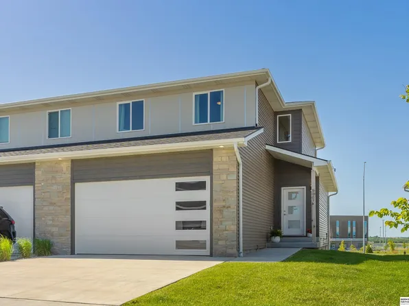5007 W Amarillo Dr, Lincoln, NE 68528