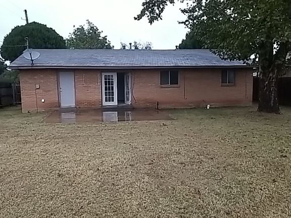 4th image of 5324 NW Columbia Ave