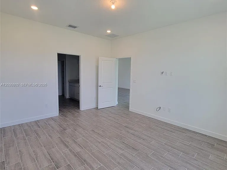 1689 Whistlegrass Ln — Photo 14