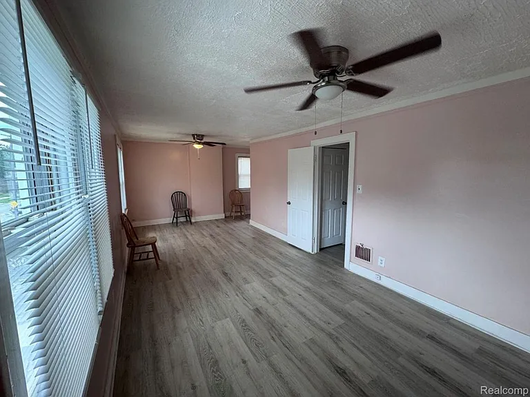 13592 Monica St — Photo 3