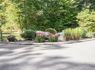 103 Pheasant Ln, Granby, CT 06035