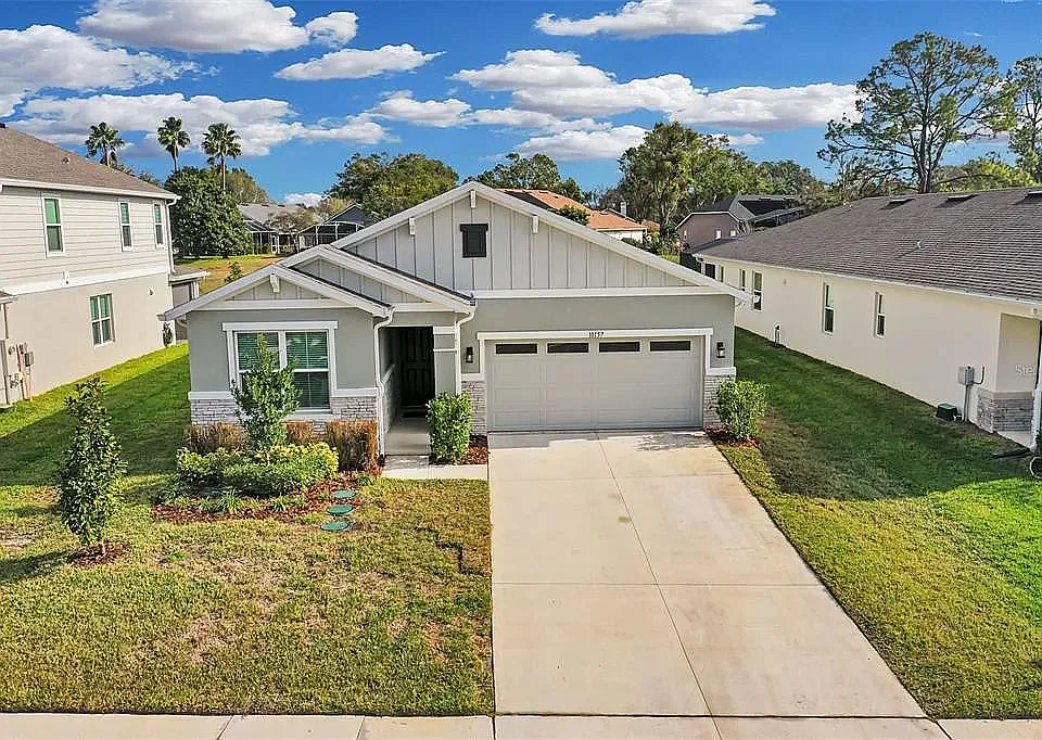 10157 Spring Lake Dr