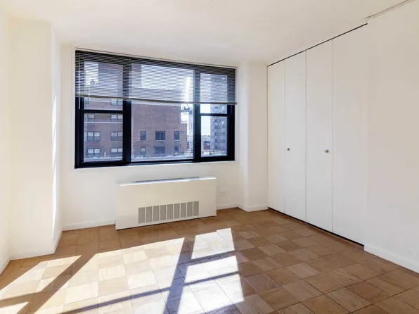 245 E. 40th Street image 16 of 36