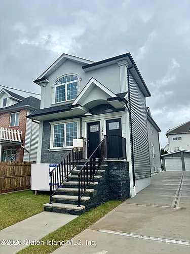 147 Vedder Ave #1 Photo 1