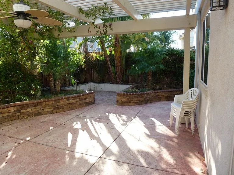 2372 Saint Augustine Dr — Photo 10