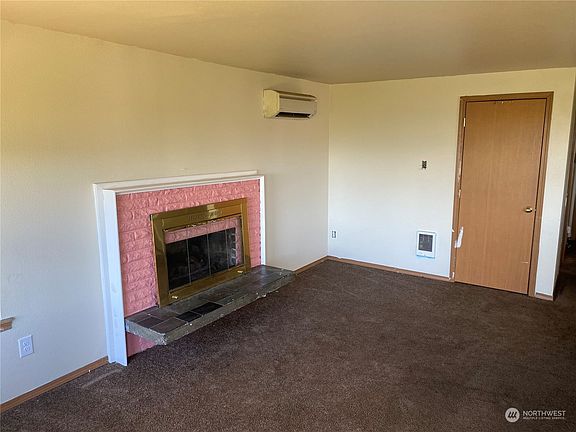 5th image of 2506 S I Street