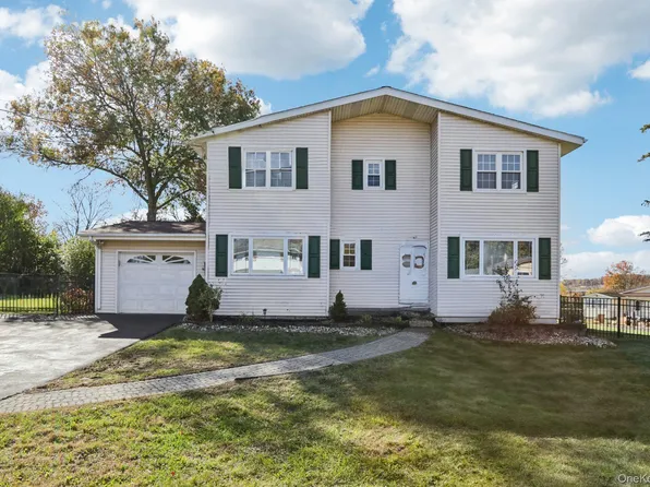 13 Wedgewood Drive, Goshen, NY 10924
