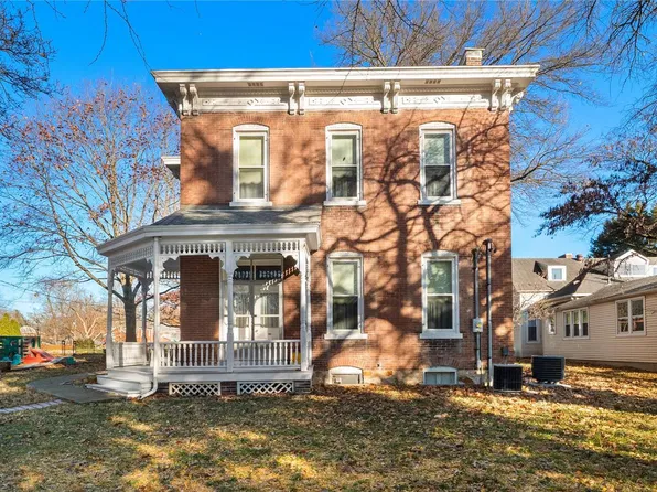 618 E A St, Belleville, IL 62220
