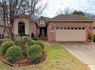 205 Meadow Brook Dr, Fredericksburg, TX 78624