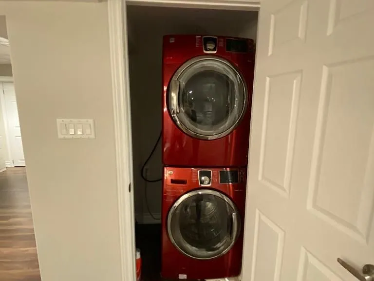 43 Tomlin Cres #LOWER — Photo 8