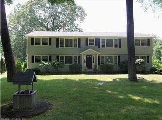 77 Cow Hill Rd APT 3, Clinton, CT 06413