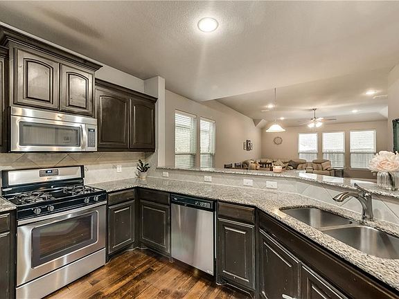 5th image of 5720 Diamond Valley Dr