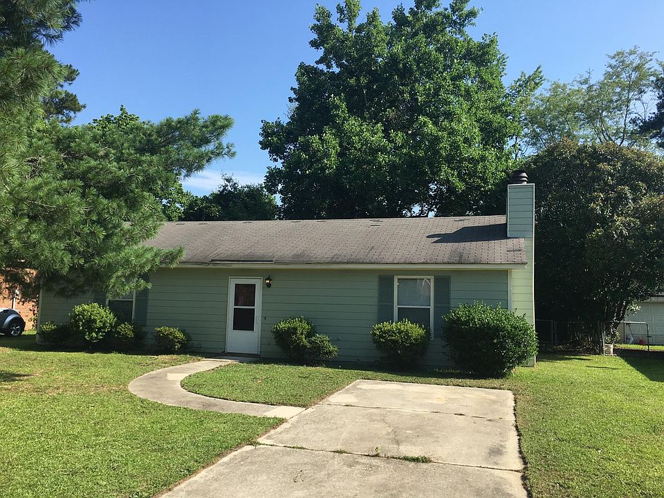 1st image of 2234 Bellaire Dr #1