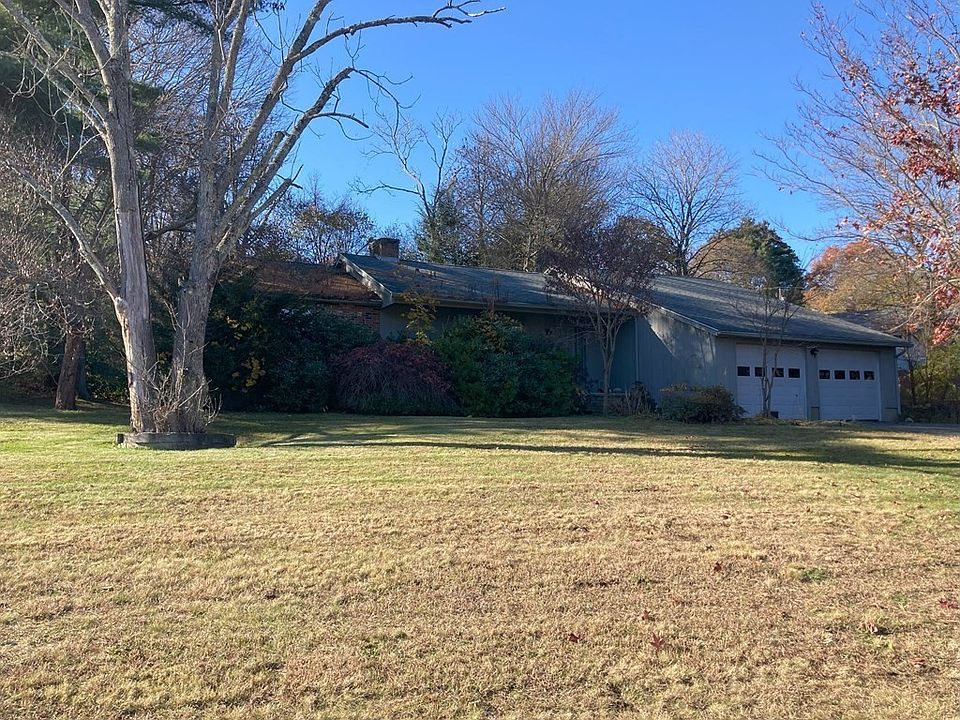 3 Berkshire Cir, Ware, MA 01082 Zillow