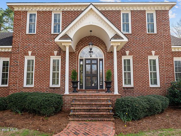 2nd image of 301 Wexford Place