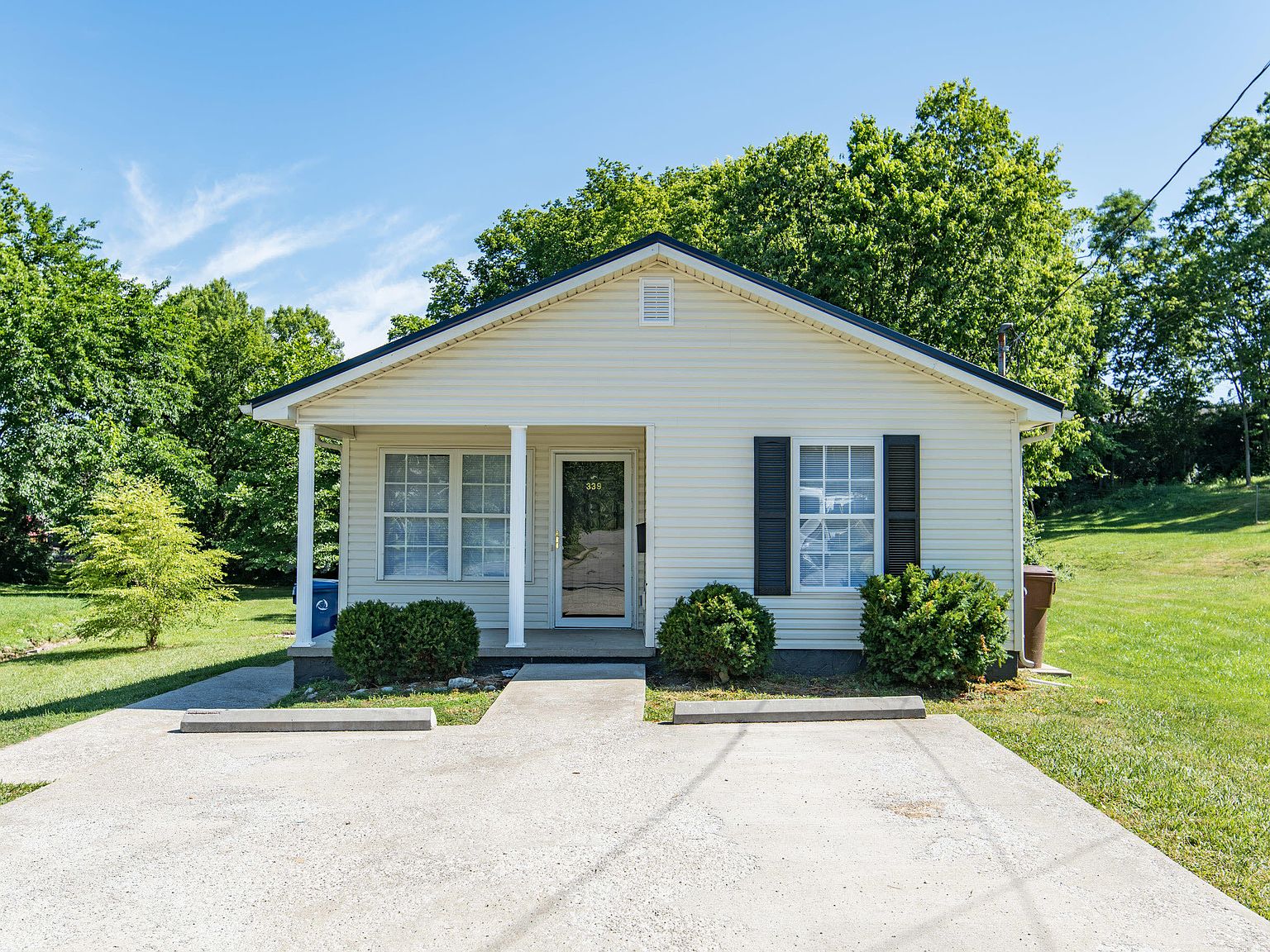339 W Washington St, Winchester, KY 40391 Zillow