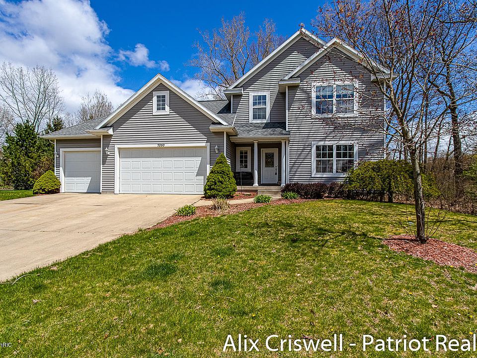 1st image of 7050 Black Forest Dr NE