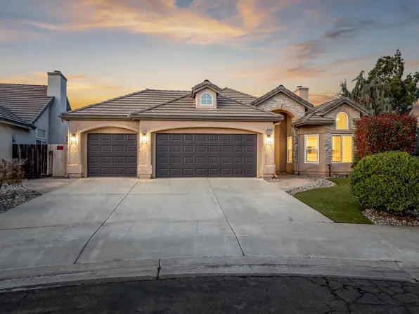 2970 E Deyoung Dr, Fresno, CA 93720
