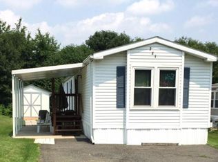 321 Ashford Ln, Hereford, PA 18056