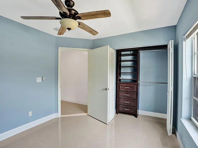 17866 SW 10th Ln — Photo 36