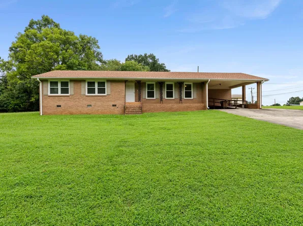 147 Cemetery Dr, Whitmire, SC 29178