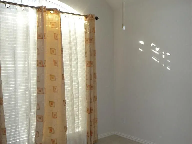 715 Wheaton Ct — Photo 25