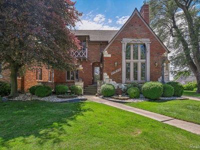 22546 Alexander St E, Saint Clair Shores, MI, 48081