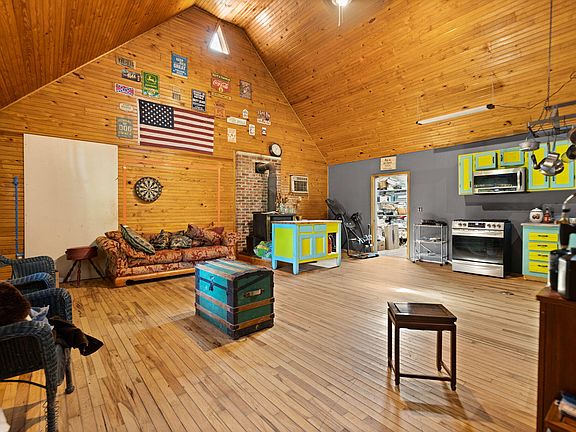 12th image of this home