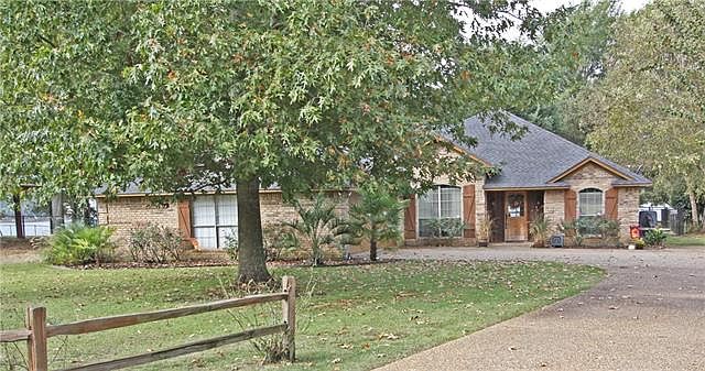1st image of 17390 Fishermans Dr